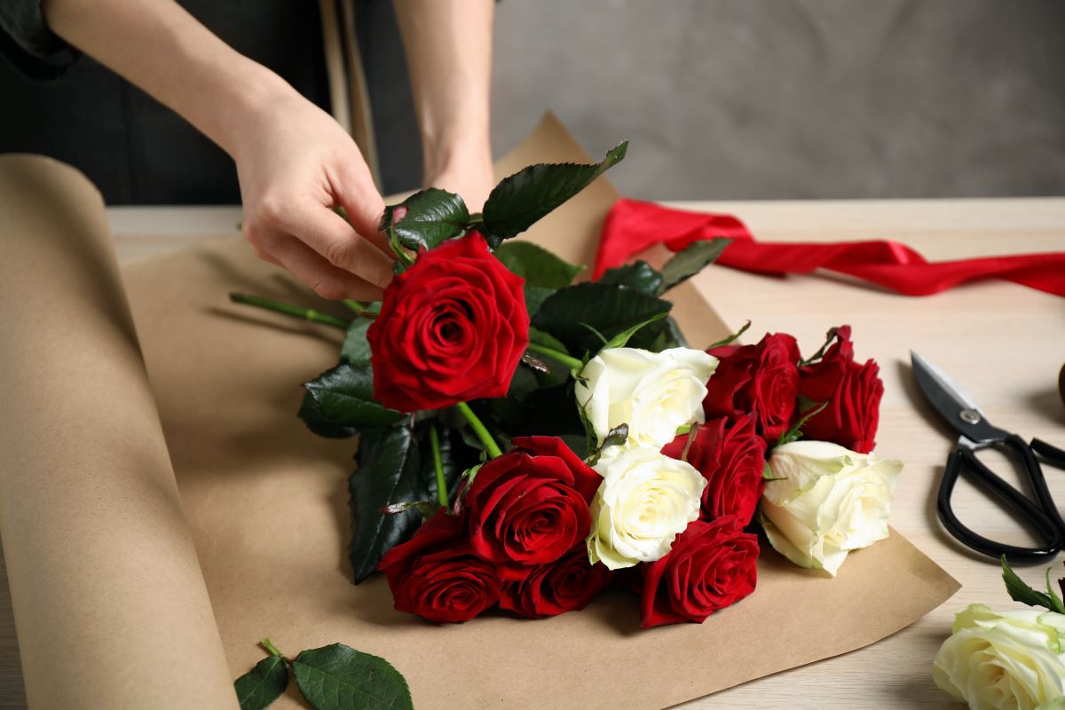 Cum alegi cel mai frumos buchet de trandafiri. 5 sfaturi de la floristii nostri