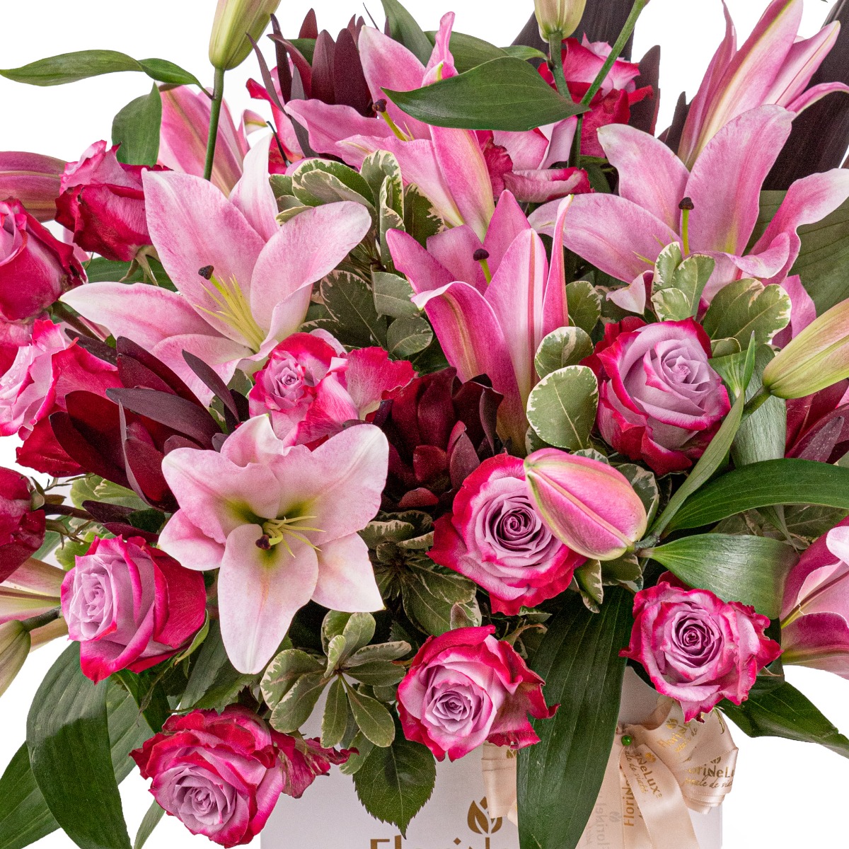 Aranjament cu flori roz imperiale