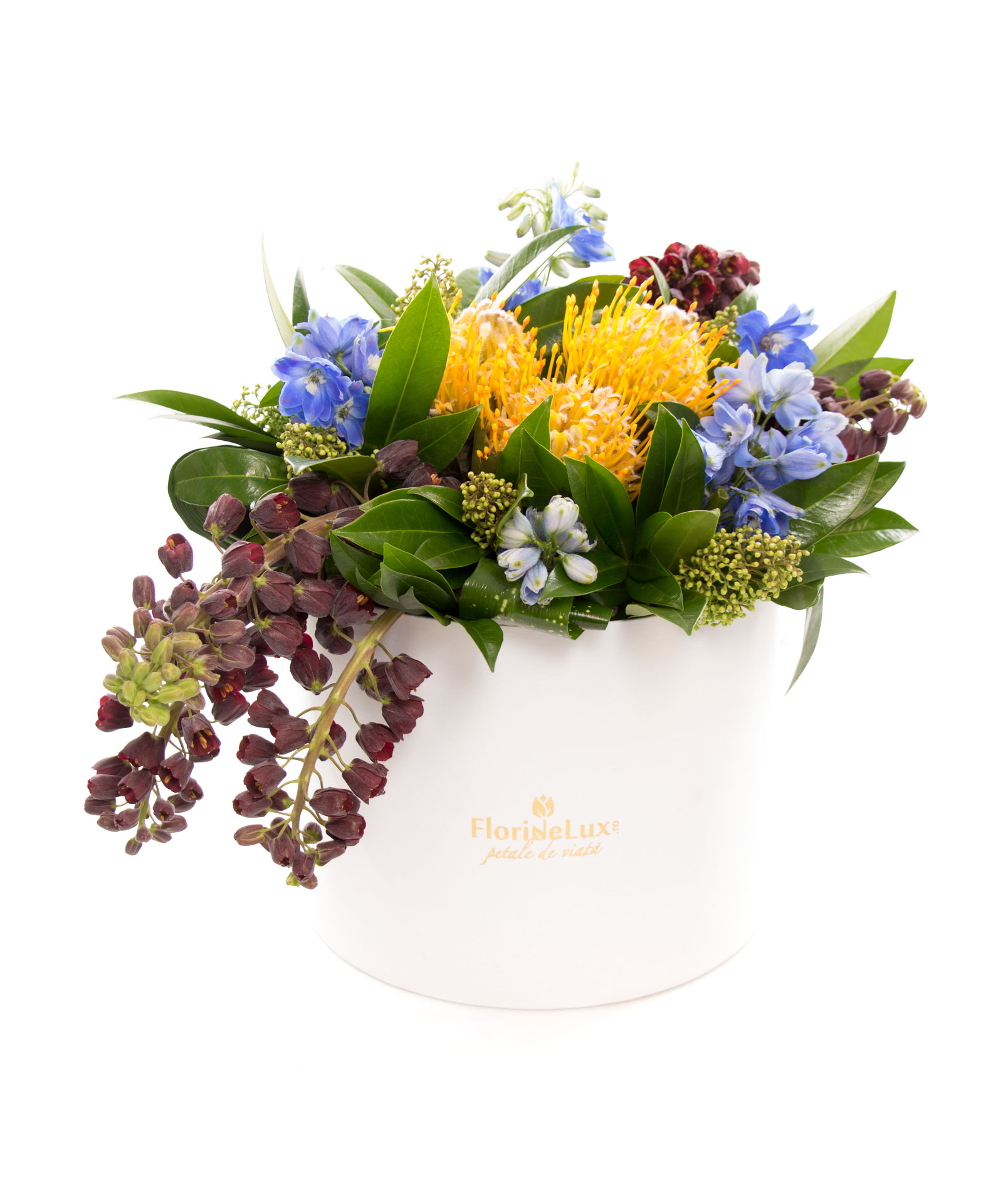 Cutie cu flori exotice si Corton Charlemagne