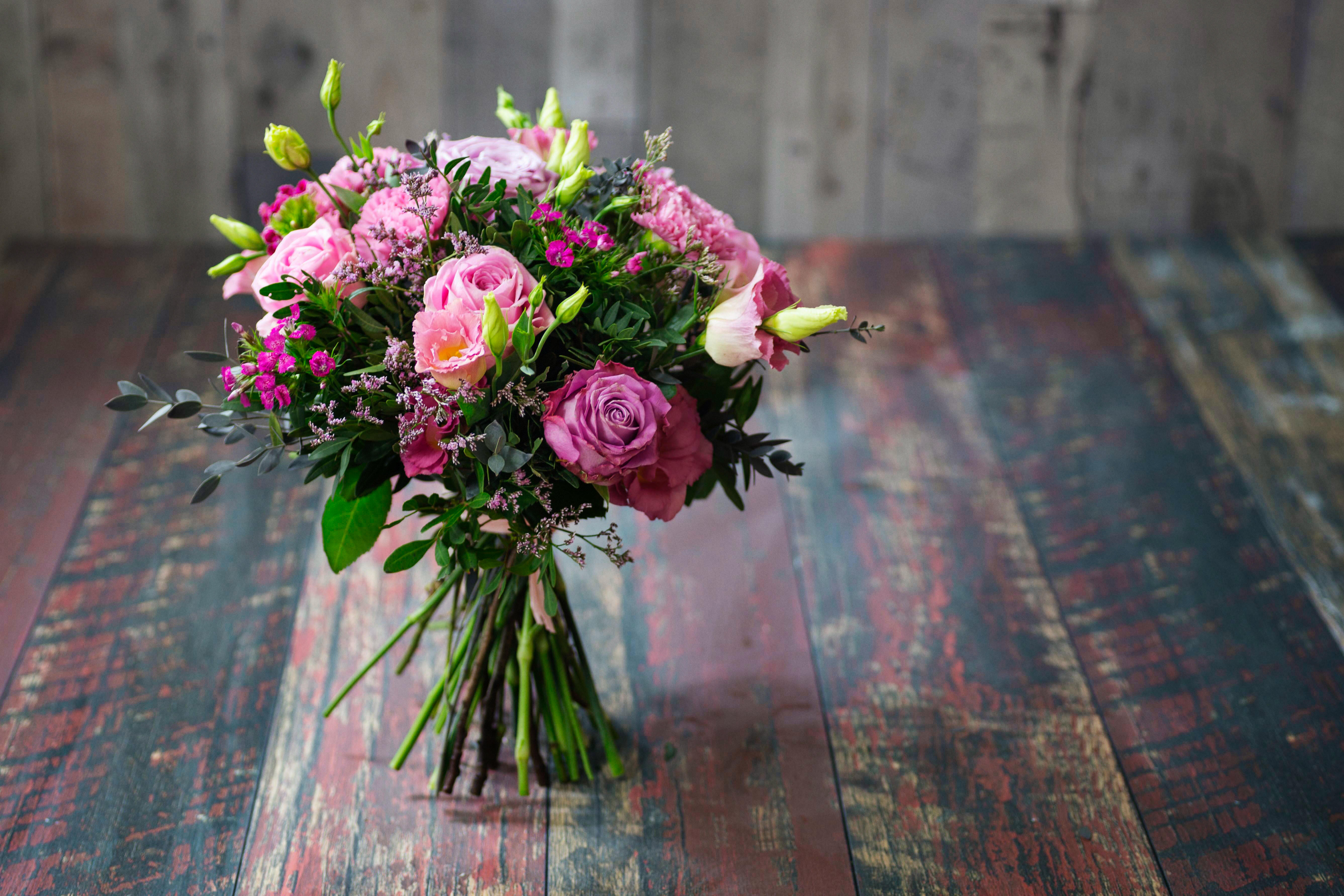 Florarie online Dambovita pentru tine!