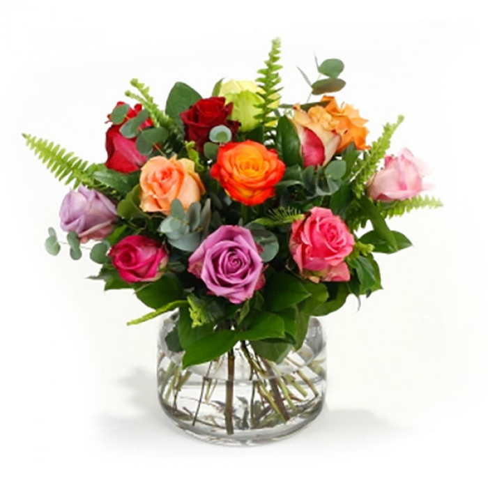 Buchet 15 trandafiri in trei culori – imaginea 1