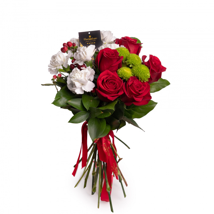 Buchet din trandafiri, hypericum, santini si garoafe – imaginea 1