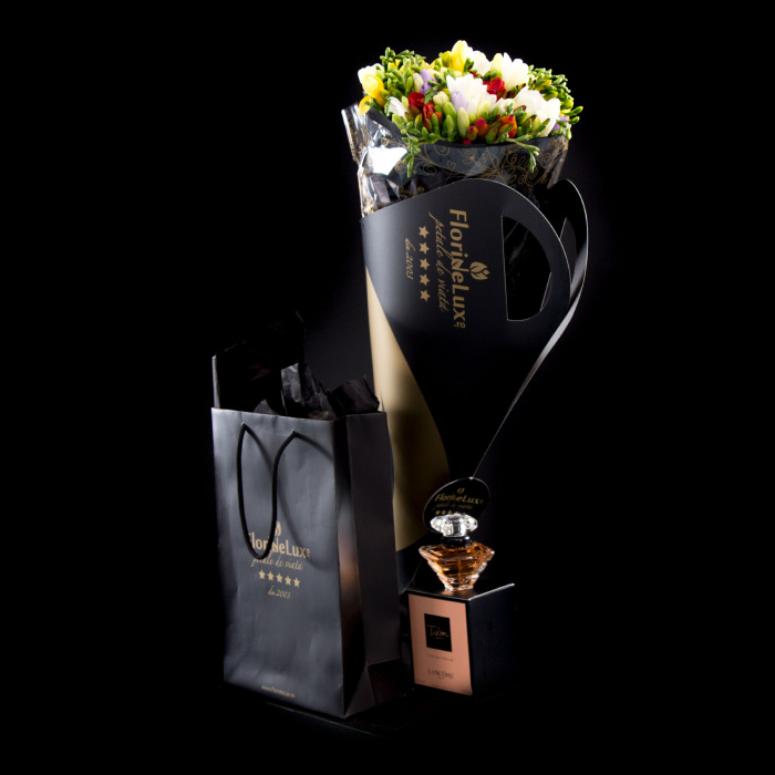 Flori de lux parfumate si parfum Tresor – imaginea 1