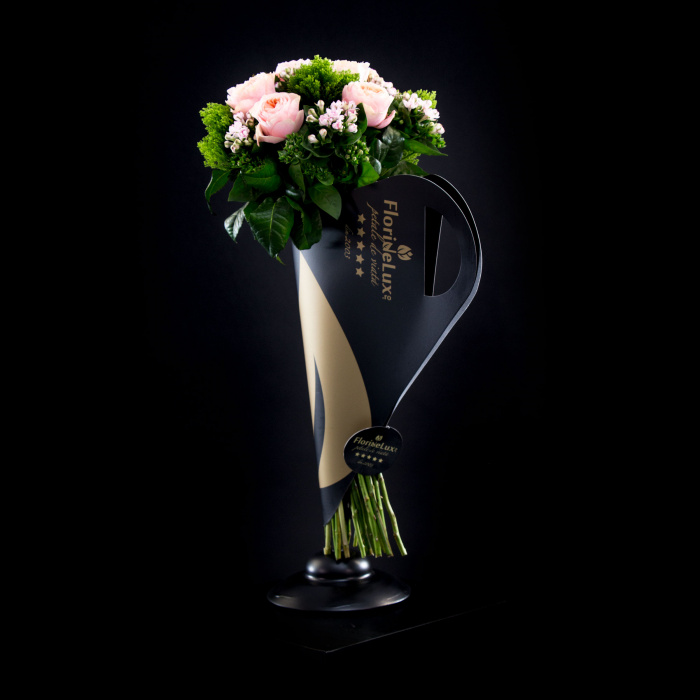 Flori de lux Masterpiece, sampanie si parfum Tresor – imaginea 2