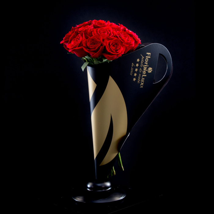 Trandafiri rosii Grand Gesture, sampanie si baloane – imaginea 3