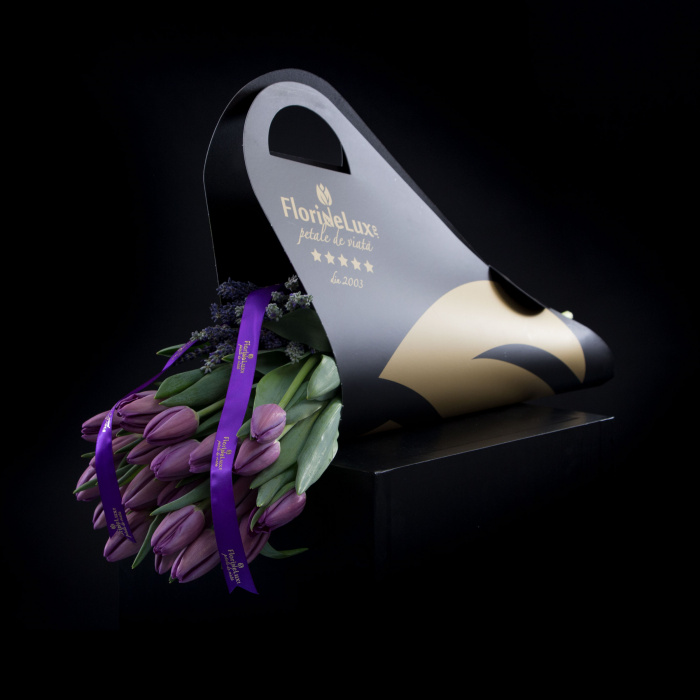 Lalele mov de lux si ballotin FlorideLux Sweeets – imaginea 3