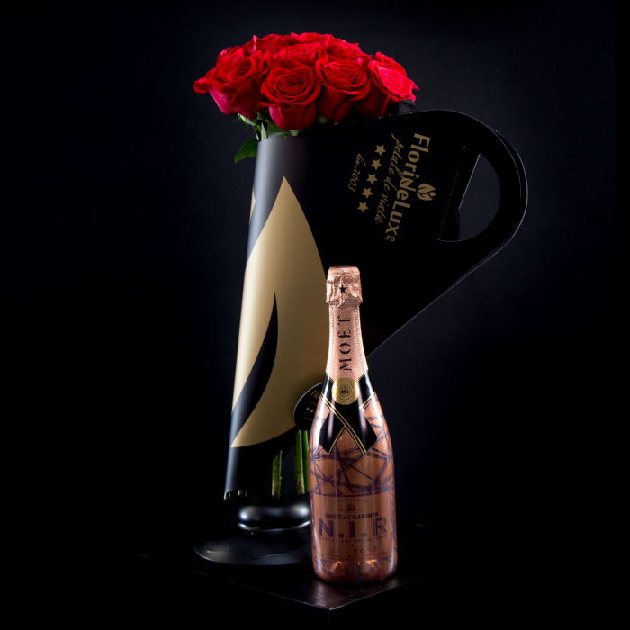 Trandafiri rosii Grand Gesture si sampanie Nectar Imperial Rose