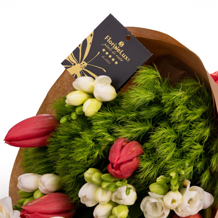 Buchet lalele si frezii MARTISOR – imaginea 2