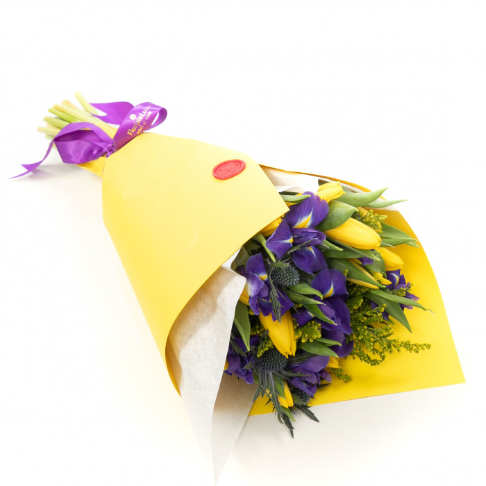 Buchet irisi si lalele galbene – imaginea 2