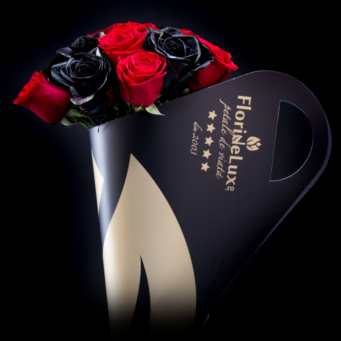 Trandafiri negri Wild si trandafiri rosii Passionate – imaginea 2