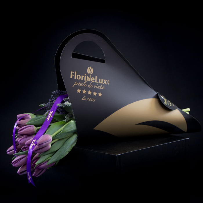 Lalele mov luxuriante si sampanie Moet Chandon Noir – imaginea 2