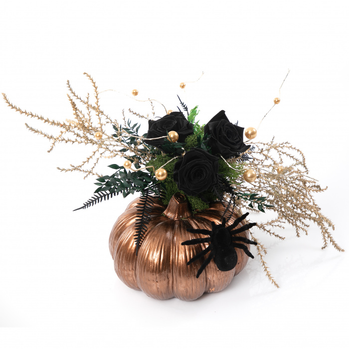 Trandafiri criogenati pe dovlecel decorativ – imaginea 1