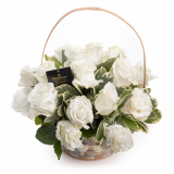 Cos trandafiri albi eleganti – Premium