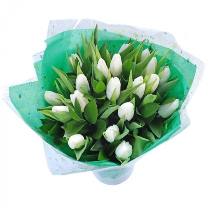 Buchet de 19 lalele albe