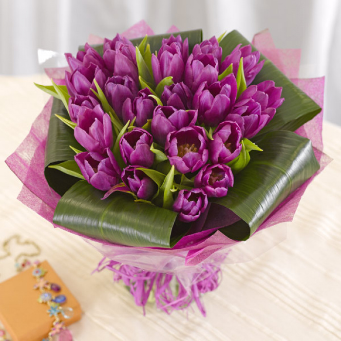 Buchet 19 lalele mov – imaginea 1