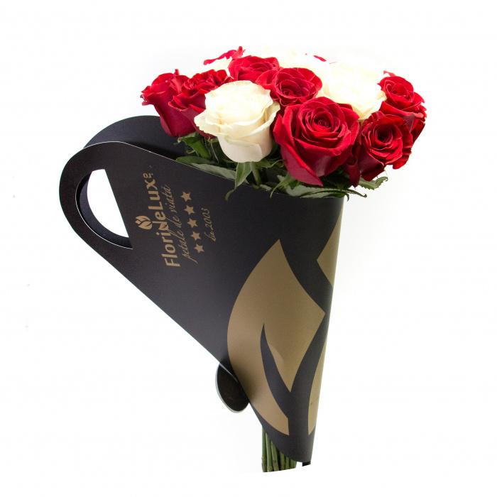 Buchet de lux trandafiri albi si rosii – imaginea 4