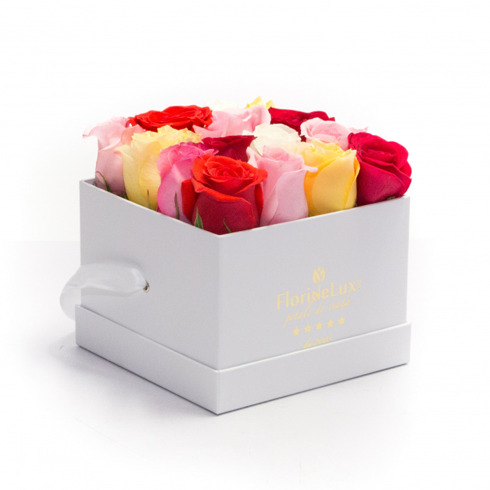 Cutie trandafiri multicolori premium – imaginea 1