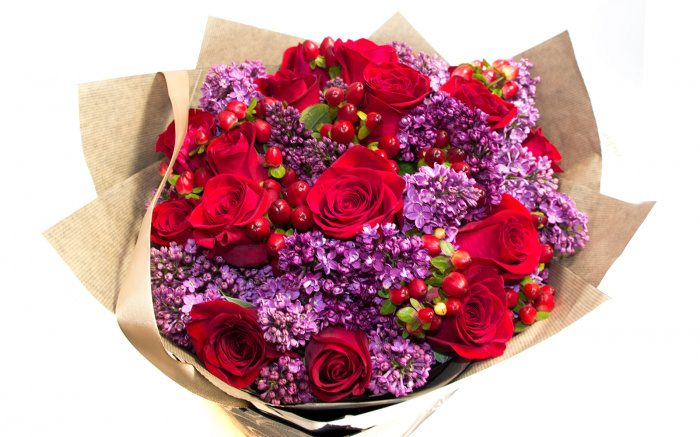 Liliac parfumat si trandafiri romantici – imaginea 2