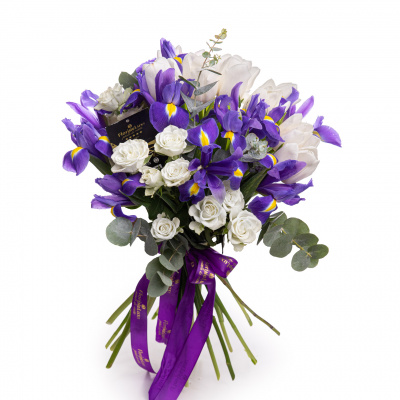 Buchet cu irisi albastri