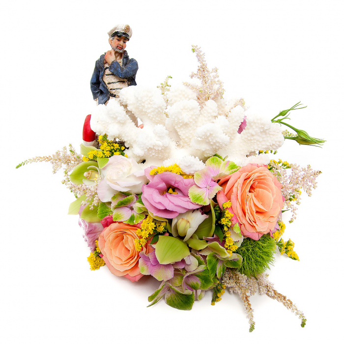 Capitanul Coral - aranjament floral deosebit – imaginea 1