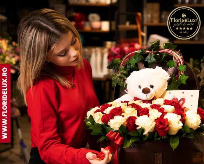 Cufar din lemn cu 37 trandafiri – imaginea 3