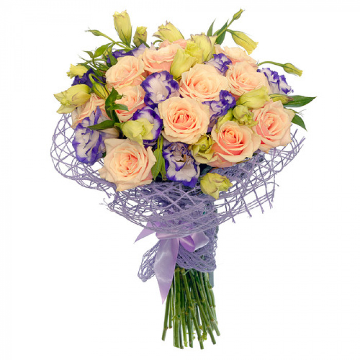 Buchet cu trandafiri piersica