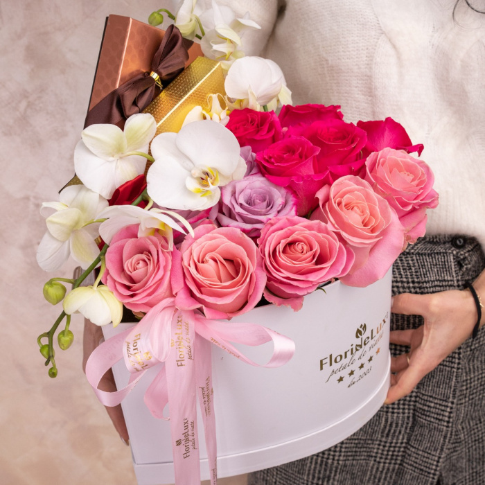 Cutie inima cu flori colorate – imaginea 3