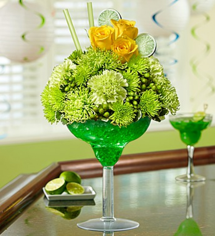 Cocktail cu flori si lime – imaginea 1