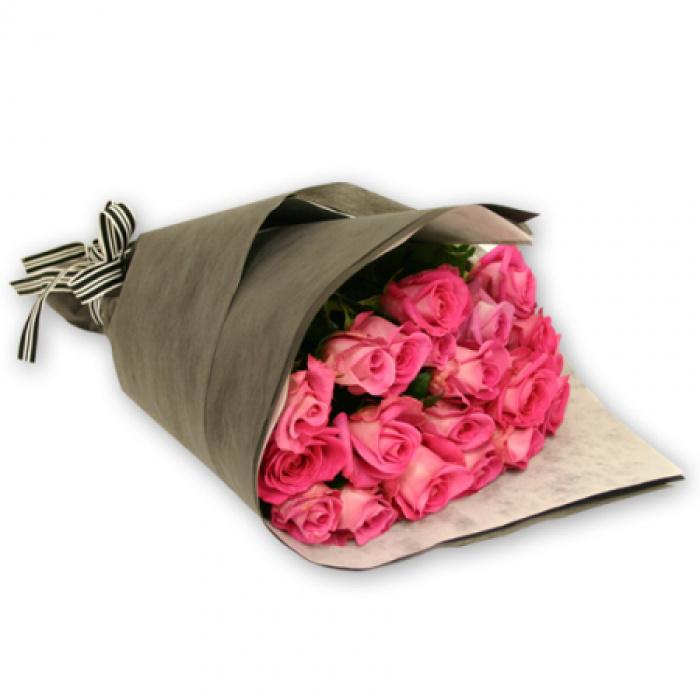 Buchet 15 trandafiri roz cadou – imaginea 1
