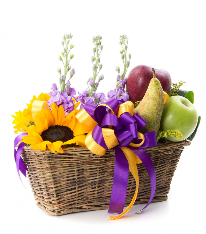 Cos cadou cu fructe si flori