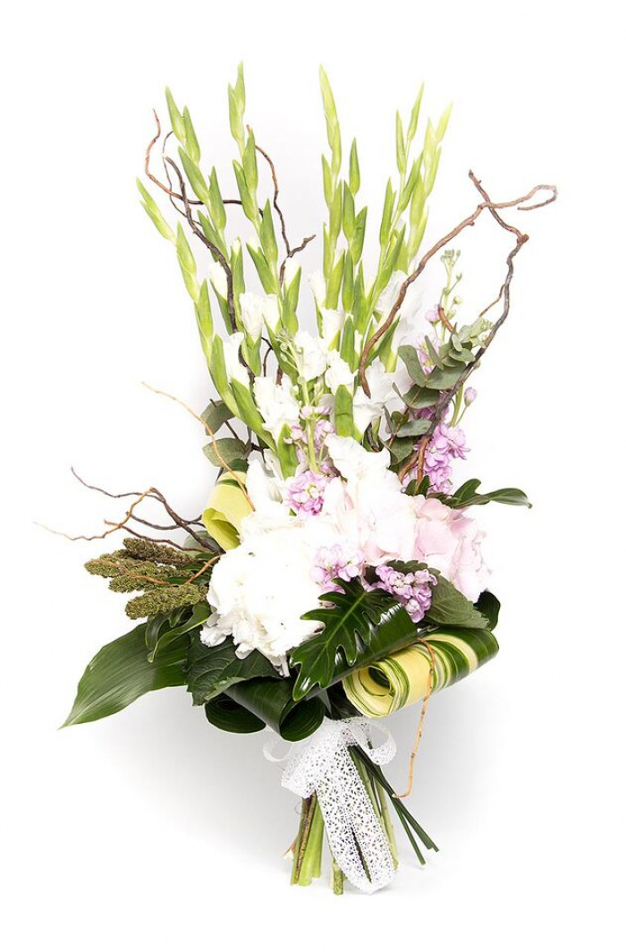Buchet gladiole, hortensii si mathiola – imaginea 1