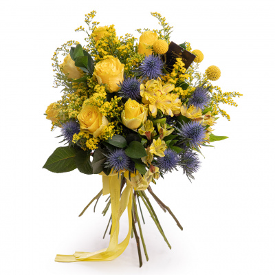 Buchet trandafiri galbeni si solidago