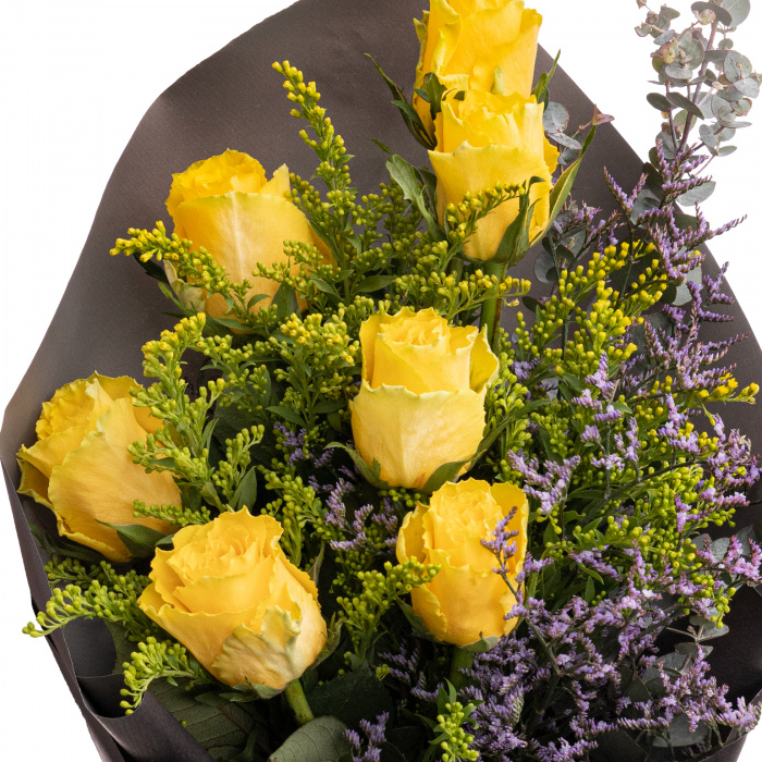 Buchet trandafiri galbeni si limonium – imaginea 2