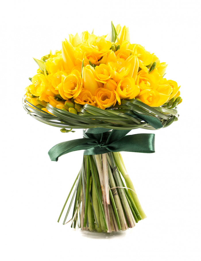 Buchet de mireasa frezii si lalele