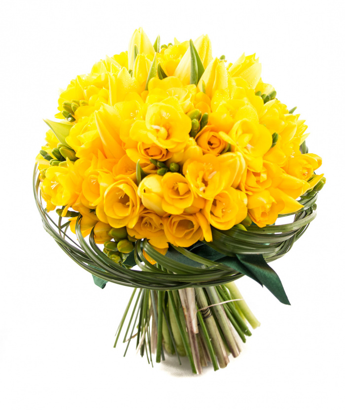 Buchet de mireasa frezii si lalele
