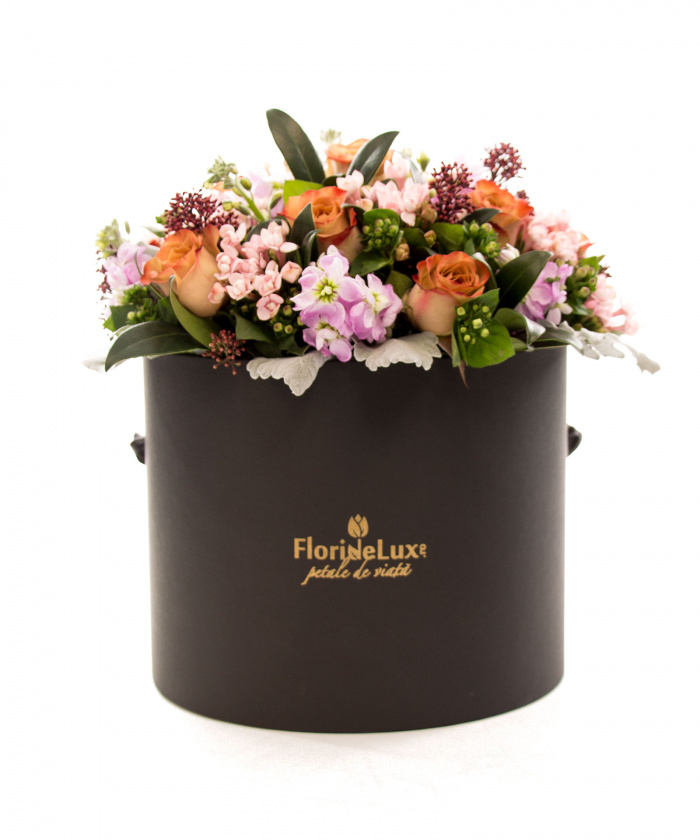 Cutie cu flori mix capuccino si vin Corton Charlemagne