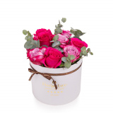 Cutie alba cu trandafiri roz – Standard