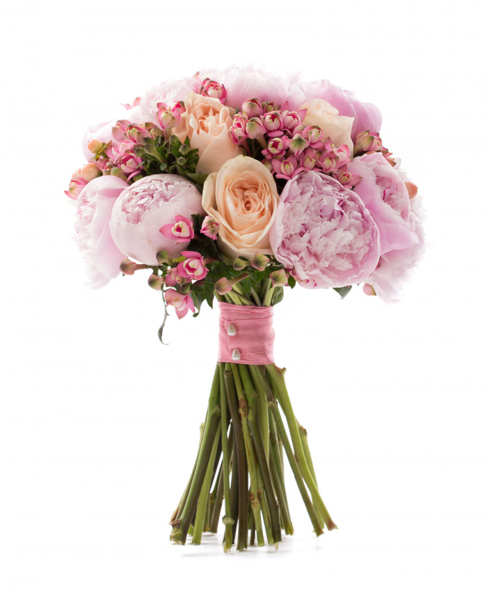 Buchet de mireasa bujori si trandafiri somon