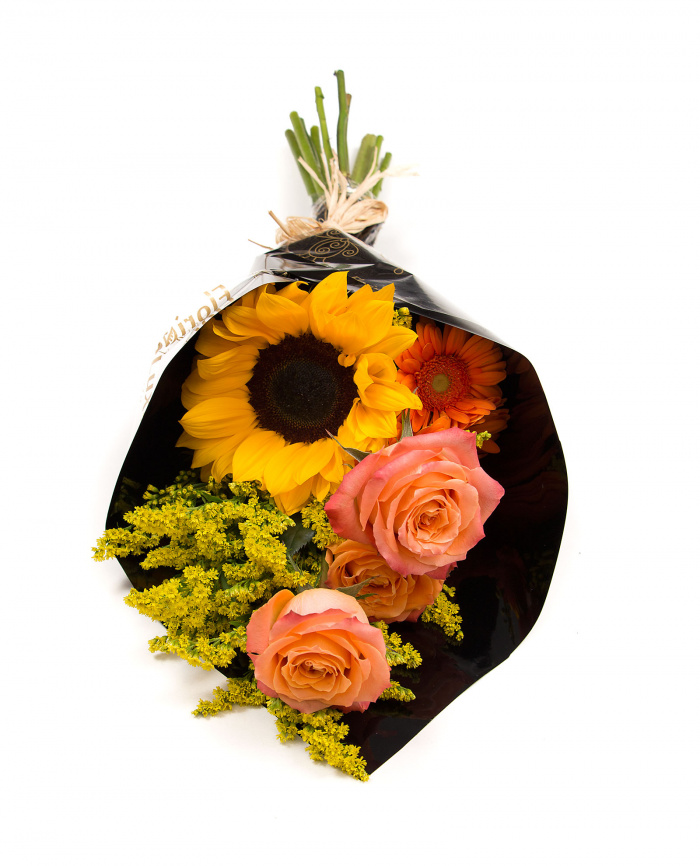 Trandafiri, floarea-soarelui si gerbera – imaginea 2
