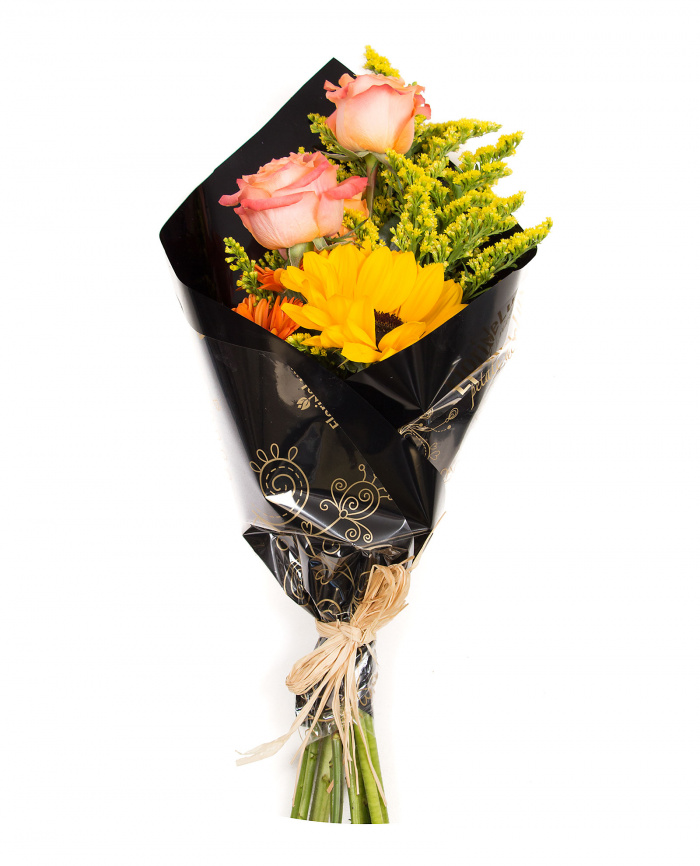 Trandafiri, floarea-soarelui si gerbera – imaginea 3