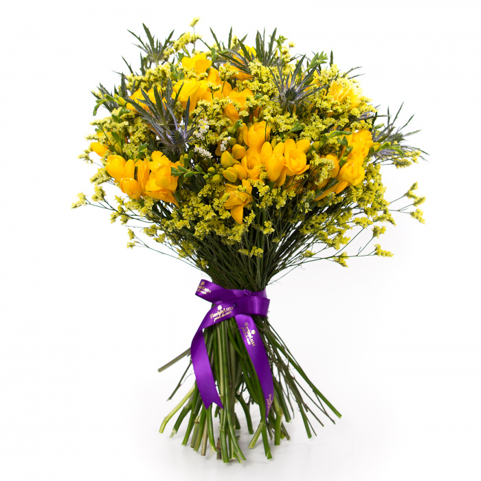 Buchet de 39 frezii galbene