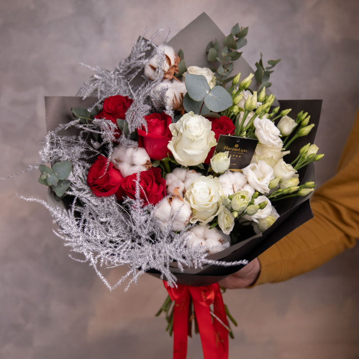 Flori de iarna in buchet delicat