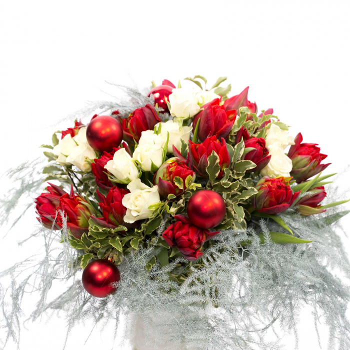 Buchet iernatic cu lalele – imaginea 4