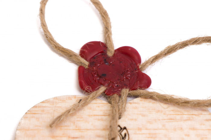 Trandafiri roz si bijuterie