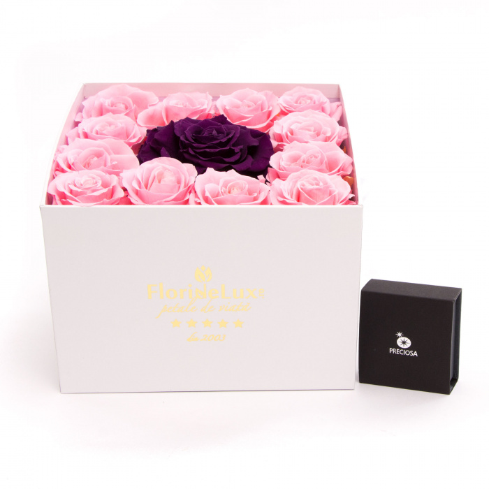 Forever Roses si bijuterie pretioasa – imaginea 1