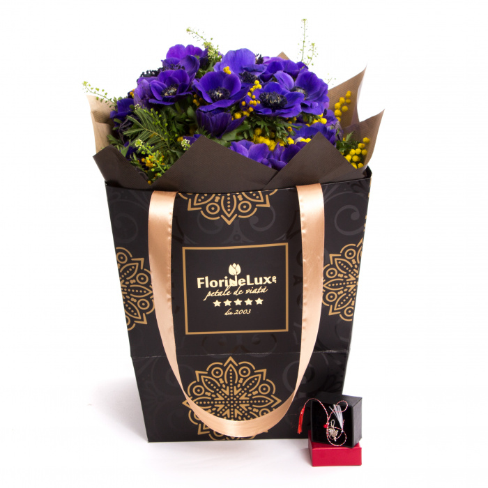 Buchet anemone mov si martisor argint – imaginea 1