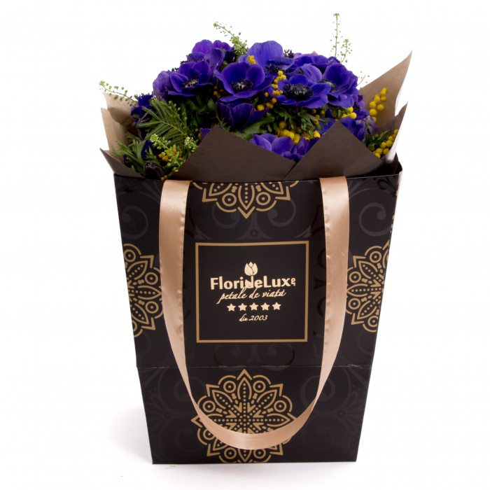 Buchet anemone mov si martisor argint – imaginea 2