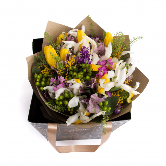 Buchet fresh de primavara si sampanie – imaginea 2