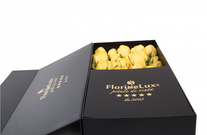 Cutie trandafiri galbeni de lux – imaginea 3