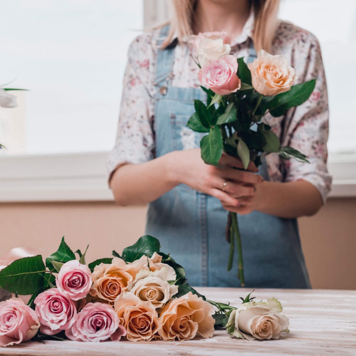 Buchet de trandafiri personalizat – imaginea 1